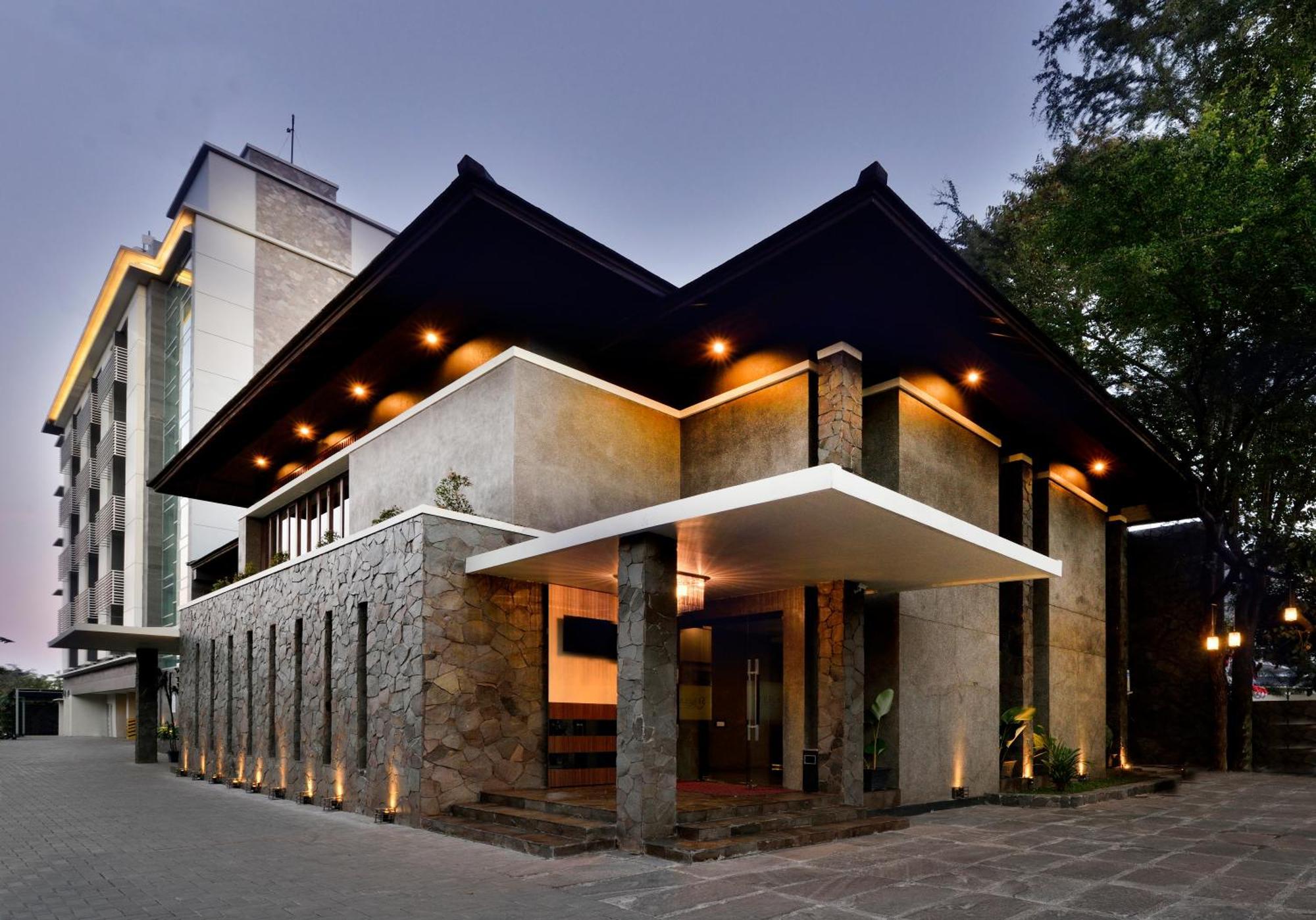 Serela Merdeka By Kagum Hotels Bandung Exterior foto