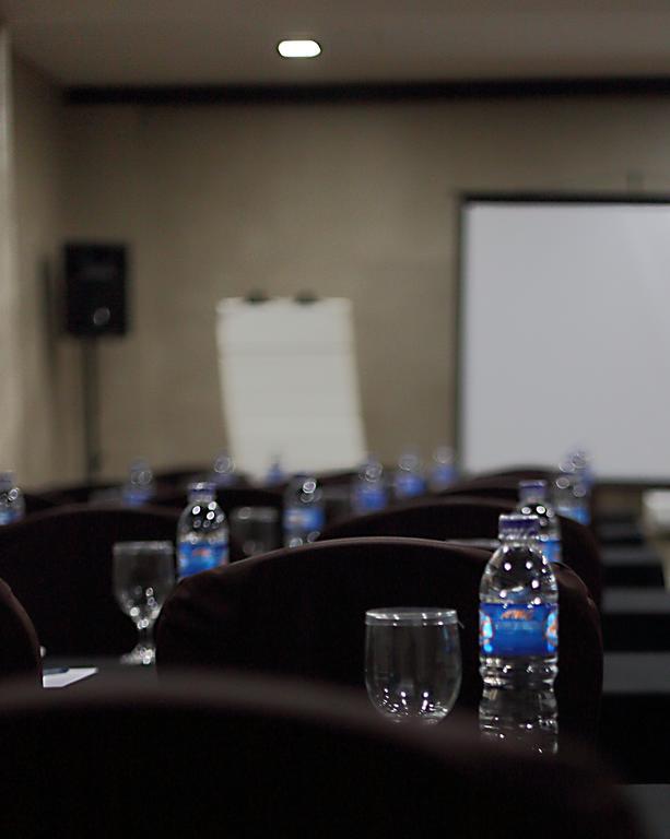 Serela Merdeka By Kagum Hotels Bandung Exterior foto