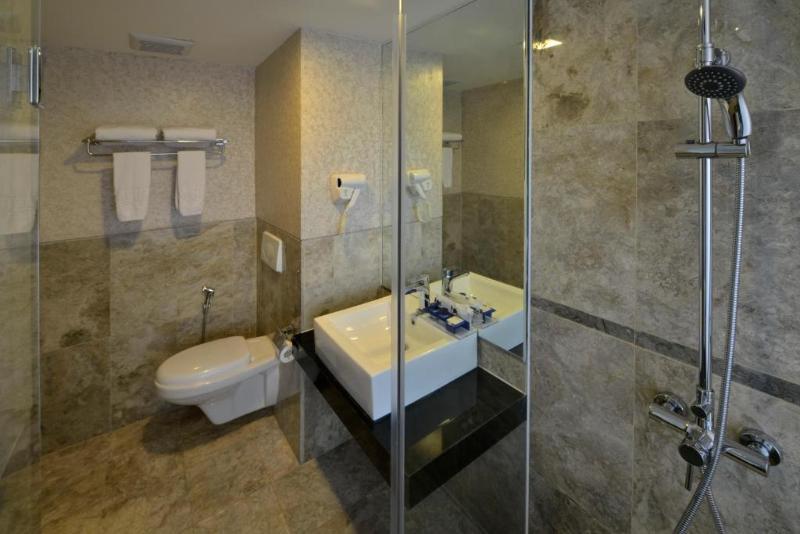 Serela Merdeka By Kagum Hotels Bandung Exterior foto